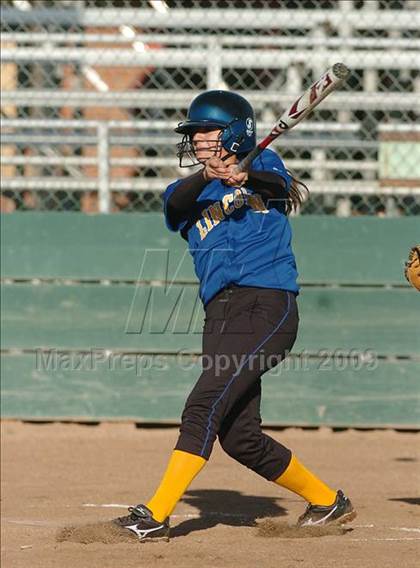 Thumbnail 1 in Lincoln vs. Elk Grove (Pre-Season Tournament of Champions) photogallery.