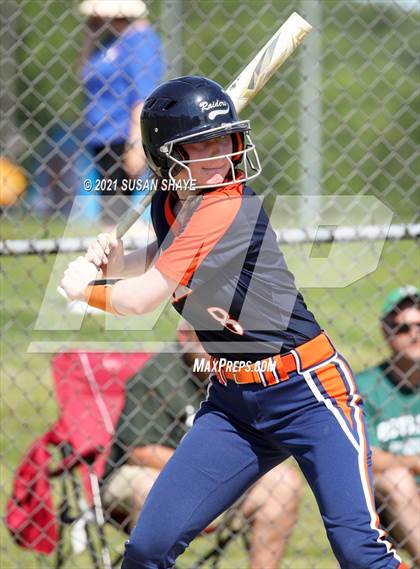 Thumbnail 3 in Advanced Math & Science Academy vs. Tahanto Regional (MIAA Division 3 Central Quarterfinal) photogallery.