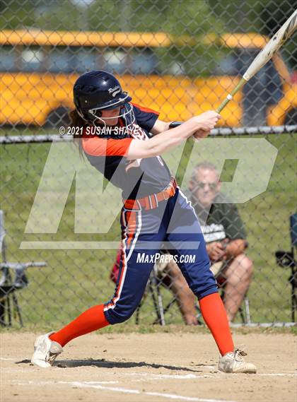 Thumbnail 1 in Advanced Math & Science Academy vs. Tahanto Regional (MIAA Division 3 Central Quarterfinal) photogallery.