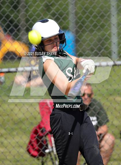 Thumbnail 1 in Advanced Math & Science Academy vs. Tahanto Regional (MIAA Division 3 Central Quarterfinal) photogallery.