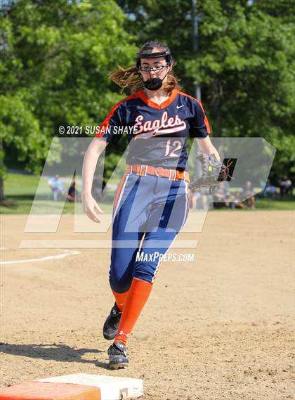 Thumbnail 1 in Advanced Math & Science Academy vs. Tahanto Regional (MIAA Division 3 Central Quarterfinal) photogallery.