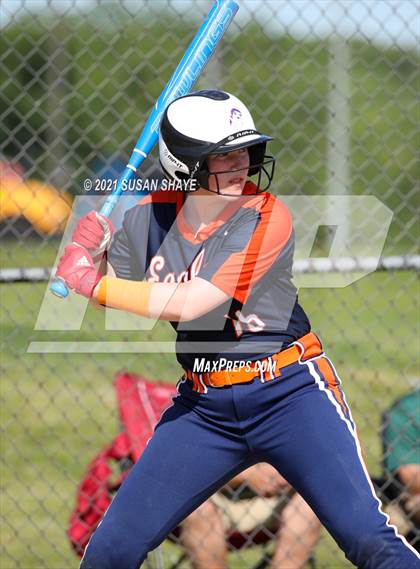 Thumbnail 1 in Advanced Math & Science Academy vs. Tahanto Regional (MIAA Division 3 Central Quarterfinal) photogallery.