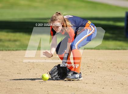 Thumbnail 2 in Advanced Math & Science Academy vs. Tahanto Regional (MIAA Division 3 Central Quarterfinal) photogallery.