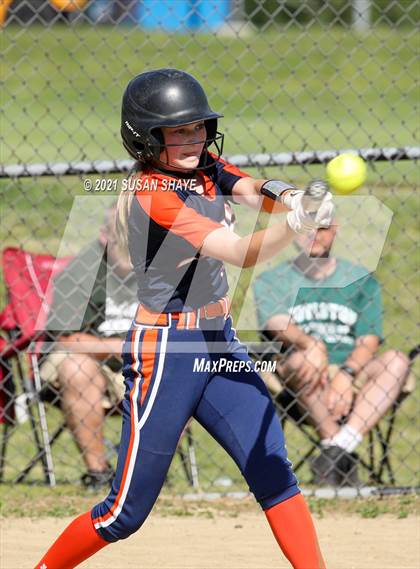 Thumbnail 2 in Advanced Math & Science Academy vs. Tahanto Regional (MIAA Division 3 Central Quarterfinal) photogallery.
