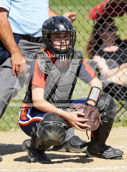 Thumbnail 3 in Advanced Math & Science Academy vs. Tahanto Regional (MIAA Division 3 Central Quarterfinal) photogallery.