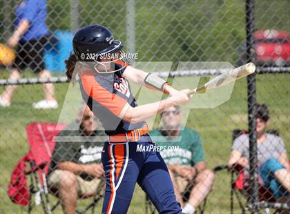 Thumbnail 1 in Advanced Math & Science Academy vs. Tahanto Regional (MIAA Division 3 Central Quarterfinal) photogallery.