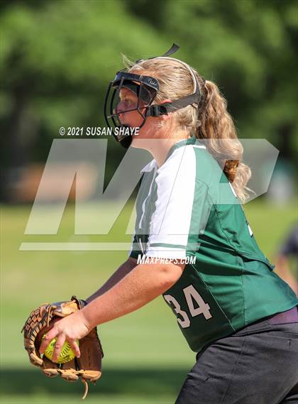 Thumbnail 1 in Advanced Math & Science Academy vs. Tahanto Regional (MIAA Division 3 Central Quarterfinal) photogallery.