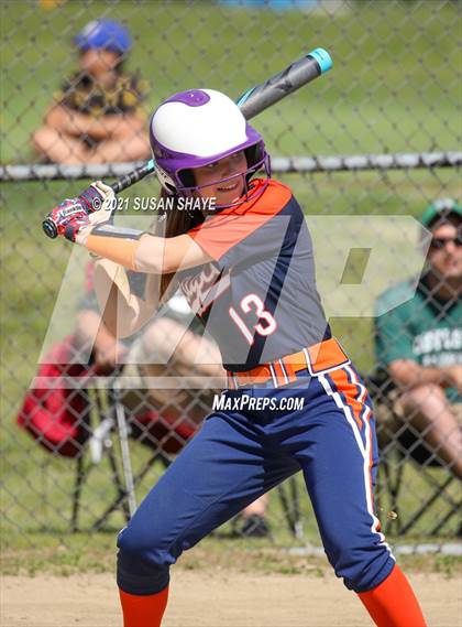 Thumbnail 1 in Advanced Math & Science Academy vs. Tahanto Regional (MIAA Division 3 Central Quarterfinal) photogallery.