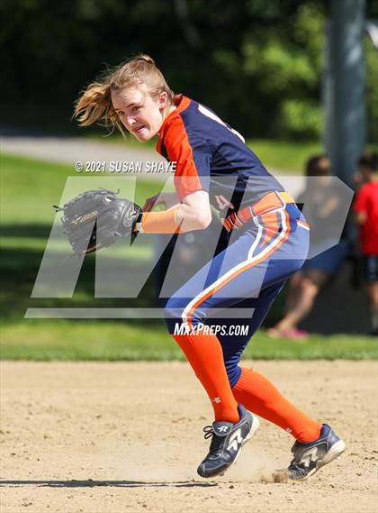 Thumbnail 3 in Advanced Math & Science Academy vs. Tahanto Regional (MIAA Division 3 Central Quarterfinal) photogallery.