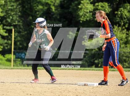 Thumbnail 2 in Advanced Math & Science Academy vs. Tahanto Regional (MIAA Division 3 Central Quarterfinal) photogallery.