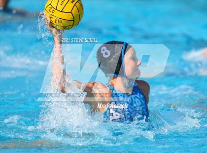 Thumbnail 3 in Valley Center vs  Mater Dei Catholic (CIF San Diego Section D3 Final) photogallery.