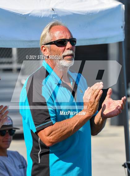 Thumbnail 2 in Valley Center vs  Mater Dei Catholic (CIF San Diego Section D3 Final) photogallery.