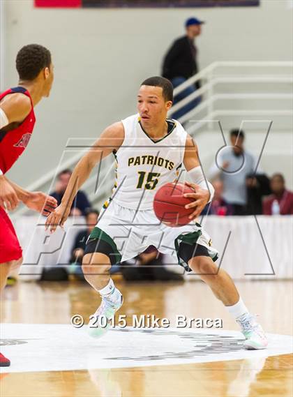 Thumbnail 2 in Findlay Prep vs. Stevenson (Spalding HoopHall Classic) photogallery.
