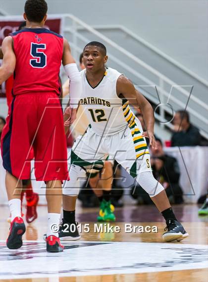 Thumbnail 2 in Findlay Prep vs. Stevenson (Spalding HoopHall Classic) photogallery.