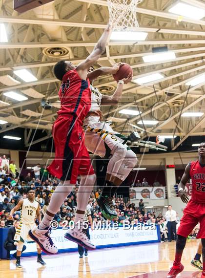 Thumbnail 3 in Findlay Prep vs. Stevenson (Spalding HoopHall Classic) photogallery.