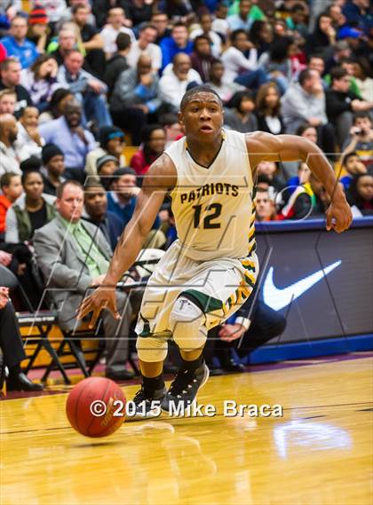 Thumbnail 2 in Findlay Prep vs. Stevenson (Spalding HoopHall Classic) photogallery.