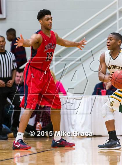 Thumbnail 3 in Findlay Prep vs. Stevenson (Spalding HoopHall Classic) photogallery.