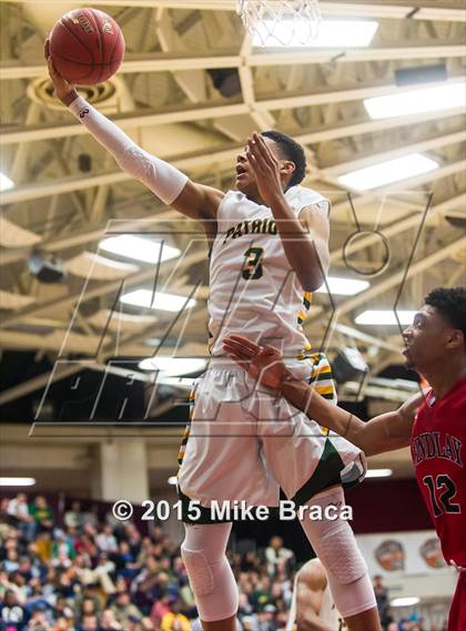 Thumbnail 2 in Findlay Prep vs. Stevenson (Spalding HoopHall Classic) photogallery.