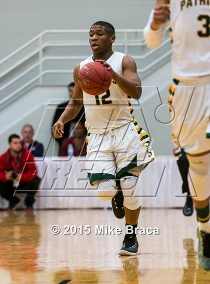 Thumbnail 2 in Findlay Prep vs. Stevenson (Spalding HoopHall Classic) photogallery.