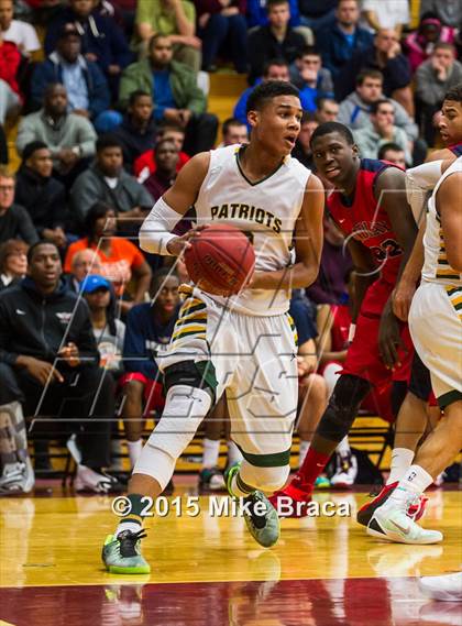 Thumbnail 1 in Findlay Prep vs. Stevenson (Spalding HoopHall Classic) photogallery.