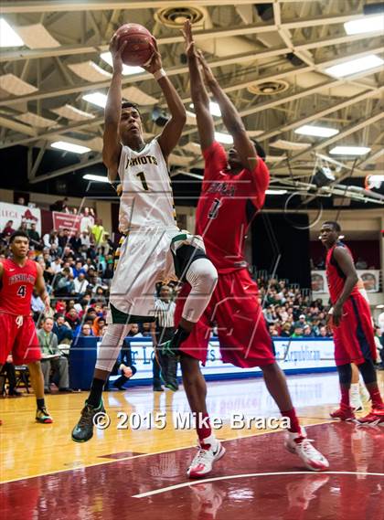 Thumbnail 2 in Findlay Prep vs. Stevenson (Spalding HoopHall Classic) photogallery.