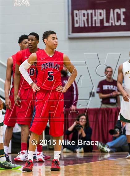 Thumbnail 3 in Findlay Prep vs. Stevenson (Spalding HoopHall Classic) photogallery.