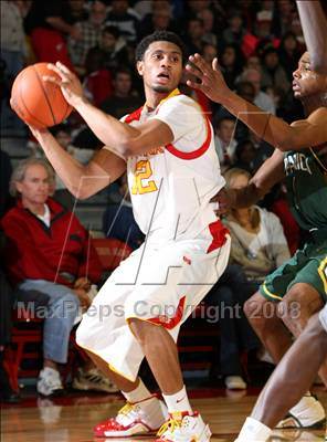 Thumbnail 2 in Fairfax vs. St. Patrick (Nike Extravaganza) photogallery.