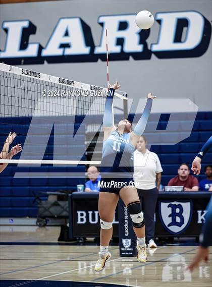 Thumbnail 1 in Torres @ Bullard photogallery.