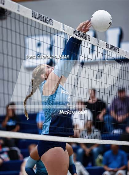 Thumbnail 3 in Torres @ Bullard photogallery.