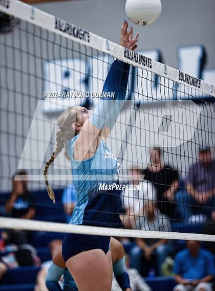 Thumbnail 2 in Torres @ Bullard photogallery.