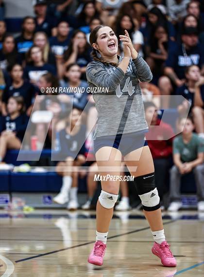 Thumbnail 1 in Torres @ Bullard photogallery.
