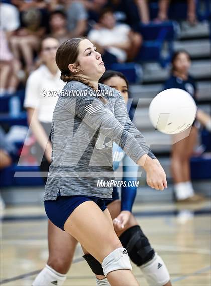 Thumbnail 2 in Torres @ Bullard photogallery.