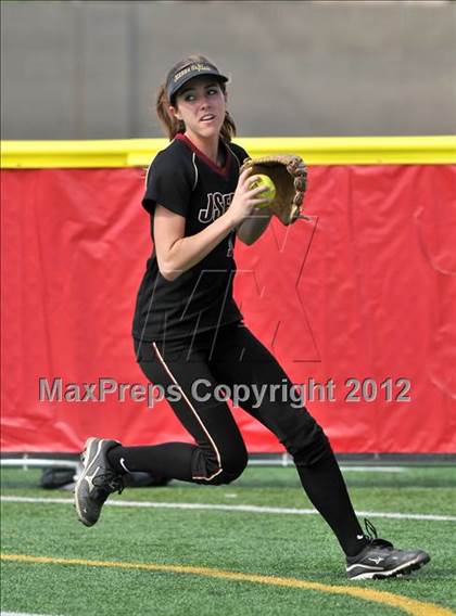 Thumbnail 3 in JSerra Catholic @ Orange Lutheran photogallery.