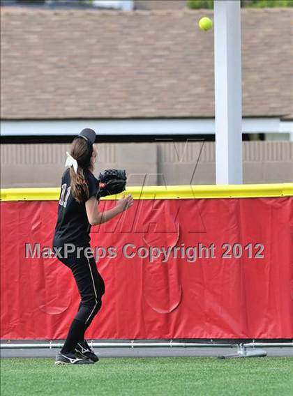 Thumbnail 2 in JSerra Catholic @ Orange Lutheran photogallery.