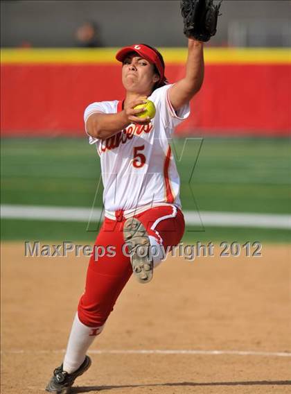 Thumbnail 1 in JSerra Catholic @ Orange Lutheran photogallery.