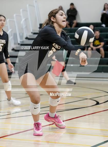 Thumbnail 3 in Del Mar @ James Lick photogallery.