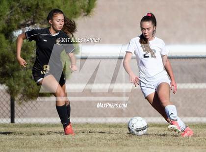 Thumbnail 3 in Palo Verde vs Faith Lutheran photogallery.