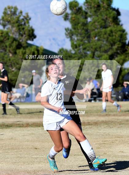 Thumbnail 3 in Palo Verde vs Faith Lutheran photogallery.