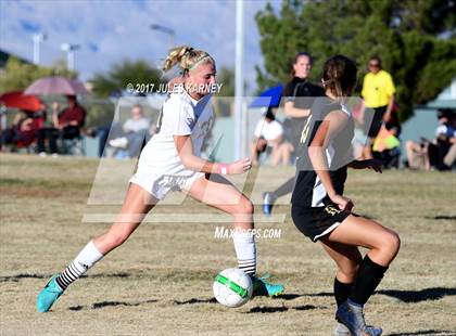 Thumbnail 3 in Palo Verde vs Faith Lutheran photogallery.