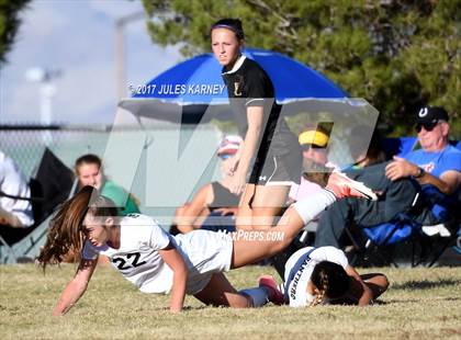 Thumbnail 3 in Palo Verde vs Faith Lutheran photogallery.