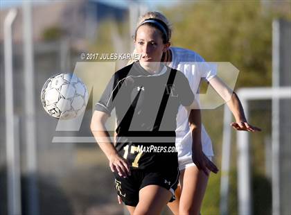 Thumbnail 3 in Palo Verde vs Faith Lutheran photogallery.