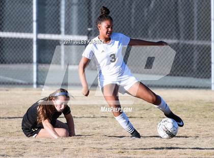 Thumbnail 3 in Palo Verde vs Faith Lutheran photogallery.