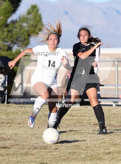 Thumbnail 1 in Palo Verde vs Faith Lutheran photogallery.