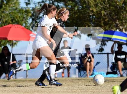 Thumbnail 1 in Palo Verde vs Faith Lutheran photogallery.