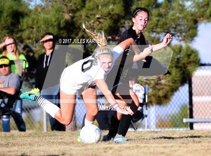 Thumbnail 2 in Palo Verde vs Faith Lutheran photogallery.