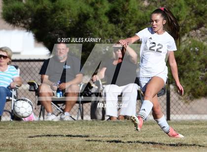 Thumbnail 2 in Palo Verde vs Faith Lutheran photogallery.