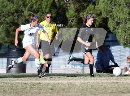 Thumbnail 3 in Palo Verde vs Faith Lutheran photogallery.