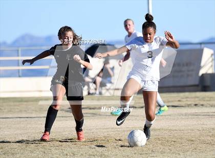 Thumbnail 2 in Palo Verde vs Faith Lutheran photogallery.