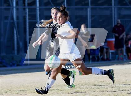 Thumbnail 2 in Palo Verde vs Faith Lutheran photogallery.
