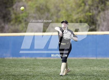 Thumbnail 1 in Westfield @ West Potomac photogallery.
